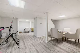 4 Wooded Ln, Hampton Bays, NY 11946 - Photo 17