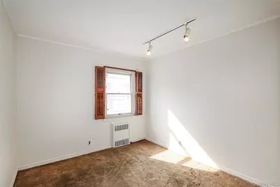 707 147th Street, Whitestone, NY 11357 - Photo 19