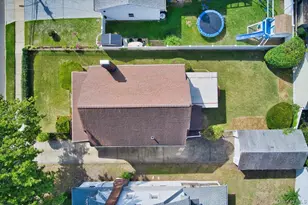 39 Linmouth Rd, Malverne, NY 11565 - Photo 5