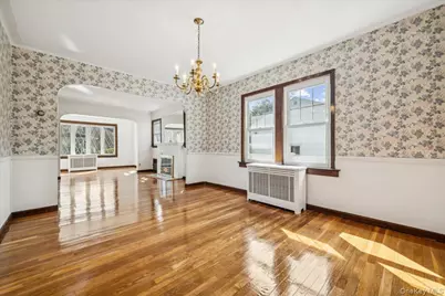 39 Linmouth Road, Malverne, NY 11565 - Photo 17