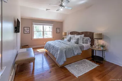 6 Bayview Terrace, Hampton Bays, NY 11946 - Photo 25