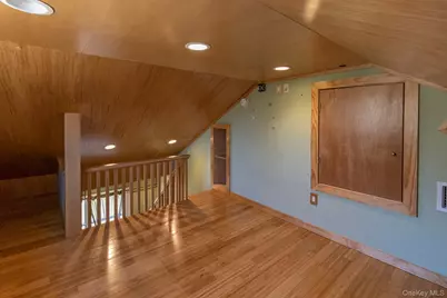 6 Bayview Terrace, Hampton Bays, NY 11946 - Photo 23