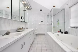 708 Park Ln, Cedarhurst, NY 11516 - Photo 21