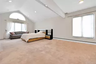 708 Park Ln, Cedarhurst, NY 11516 - Photo 19