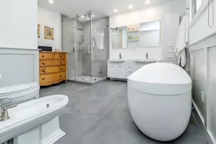 35 Highland Rd, Glen Cove, NY 11542 - Photo 17