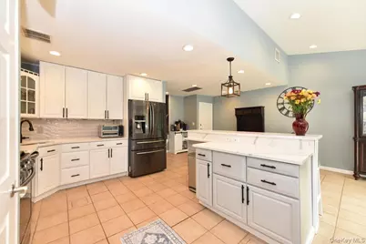 4042 Old Post Road, Seaford, NY 11783 - Photo 13