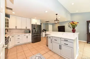 4042 Old Post Rd, Seaford, NY 11783 - Photo 13