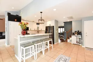 4042 Old Post Rd, Seaford, NY 11783 - Photo 15