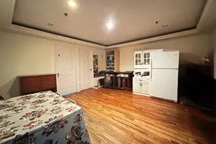 104-21 39th Ave, Corona, NY 11368 - Photo 5