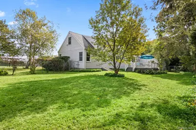 41 Brush Lane, Greenlawn, NY 11740 - Photo 19