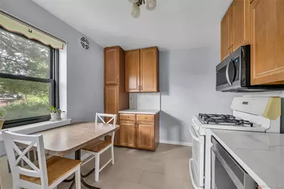 50 Brompton Road #2L, Great Neck, NY 11021 - Photo 7