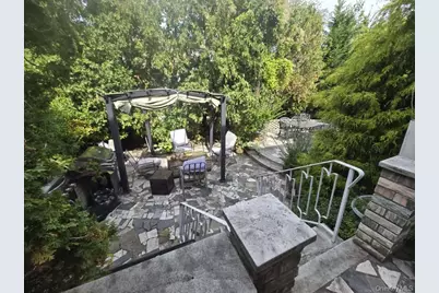 542 Hemlock Drive, Cedarhurst, NY 11516 - Photo 17