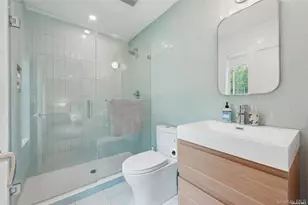 28 Old Meeting House Rd, Quogue, NY 11959 - Photo 13