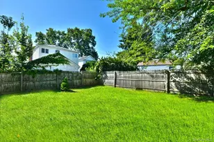 119 Sheridan Ave, Williston Park, NY 11596 - Photo 35