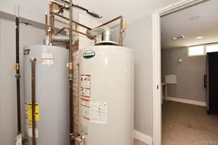 119 Sheridan Ave, Williston Park, NY 11596 - Photo 33