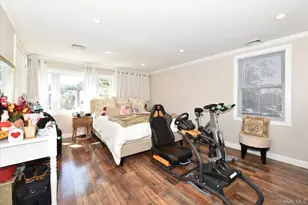 119 Sheridan Ave, Williston Park, NY 11596 - Photo 11