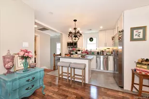 119 Sheridan Ave, Williston Park, NY 11596 - Photo 9