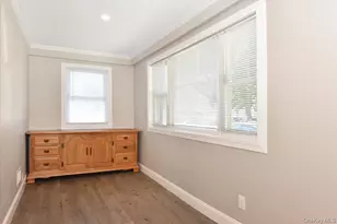 119 Sheridan Ave, Williston Park, NY 11596 - Photo 17