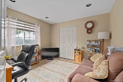 193 Gothic Circle, Manorville, NY 11949 - Photo 21