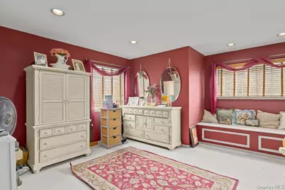 193 Gothic Circle, Manorville, NY 11949 - Photo 19