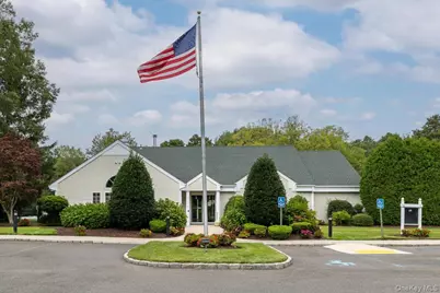 193 Gothic Circle, Manorville, NY 11949 - Photo 25