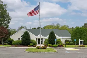 193 Gothic Cir, Manorville, NY 11949 - Photo 25