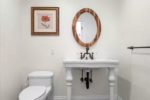 87 Arleigh Rd, Great Neck, NY 11021 - Photo 17