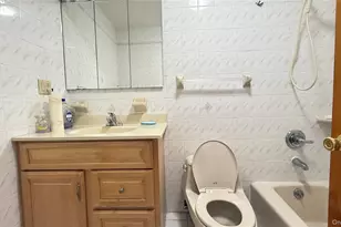 94-61 43rd Ave, Elmhurst, NY 11373 - Photo 5