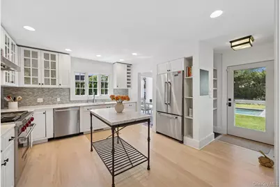 51 Sherrill Road, East Hampton, NY 11937 - Photo 9