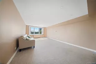 1865 211 Th St, Bayside, NY 11360 - Photo 11