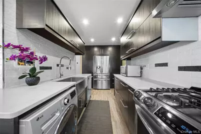 1865 211 Th Street #5E, Bayside, NY 11360 - Photo 3