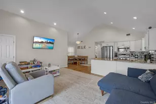 77 New Hampshire St, Long Beach, NY 11561 - Photo 11