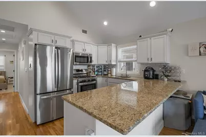 77 New Hampshire Street, Long Beach, NY 11561 - Photo 5
