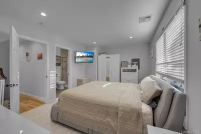 77 New Hampshire Street, Long Beach, NY 11561 - Photo 17