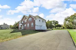 59 Luthien Forest Rd, Rock Tavern, NY 12553 - Photo 3