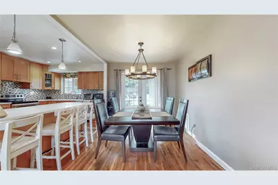 62 Summit Street, Hicksville, NY 11801 - Photo 9