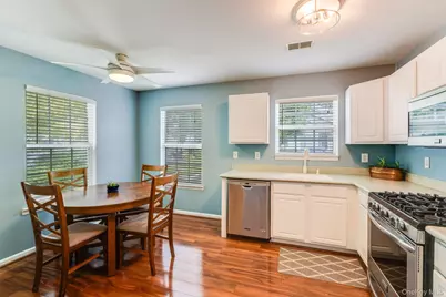 71 Biltmore Circle #71, Huntington Station, NY 11746 - Photo 7