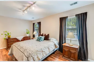 71 Biltmore Circle #71, Huntington Station, NY 11746 - Photo 15