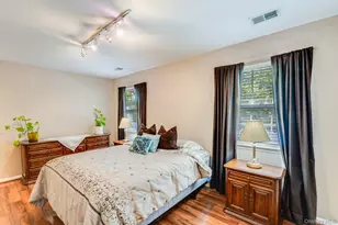 71 Biltmore Cir, Huntington Station, NY 11746 - Photo 15