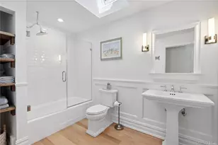 2100 Park Ave, Mattituck, NY 11952 - Photo 17