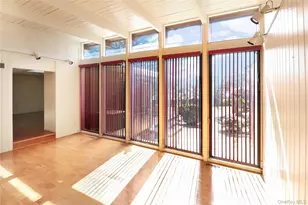 11 Valley View Rd, Great Neck, NY 11021 - Photo 13