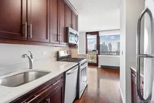 4-74 48th Ave, Long Island City, NY 11109 - Photo 5