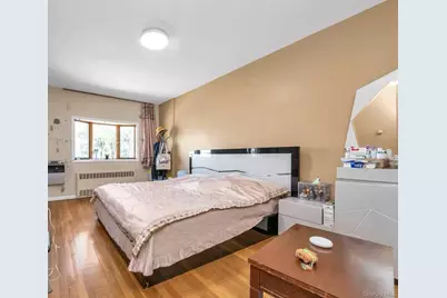 13318 Centreville Street, Ozone Park, NY 11417 - Photo 9