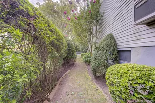 67-29 61st Dr, Middle Village, NY 11379 - Photo 33