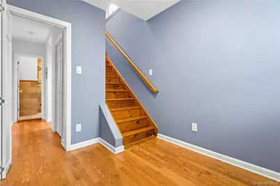 8921 Aubrey Avenue, Glendale, NY 11385 - Photo 27