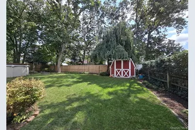 8 Corvette Road, Selden, NY 11784 - Photo 21