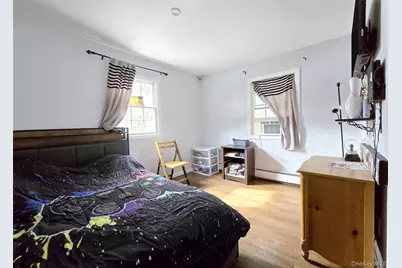 10 Hyde Lane, Coram, NY 11727 - Photo 13