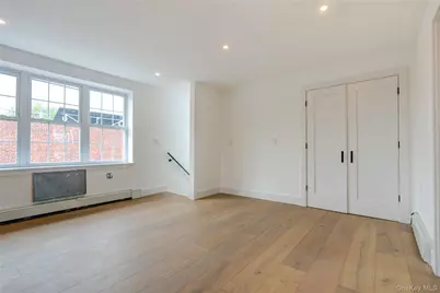 1056 E 215th Street, Bronx, NY 10469 - Photo 31