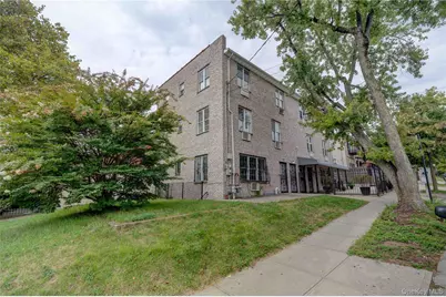 1056 E 215th Street, Bronx, NY 10469 - Photo 43