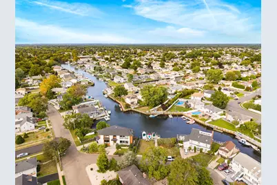 3663 Roanoke Street, Seaford, NY 11783 - Photo 33